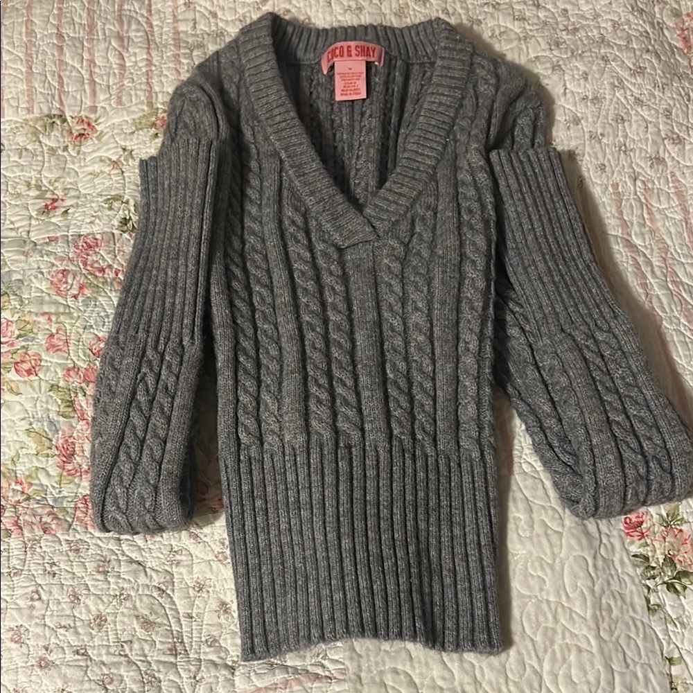 Grey v neck cable knit sweater